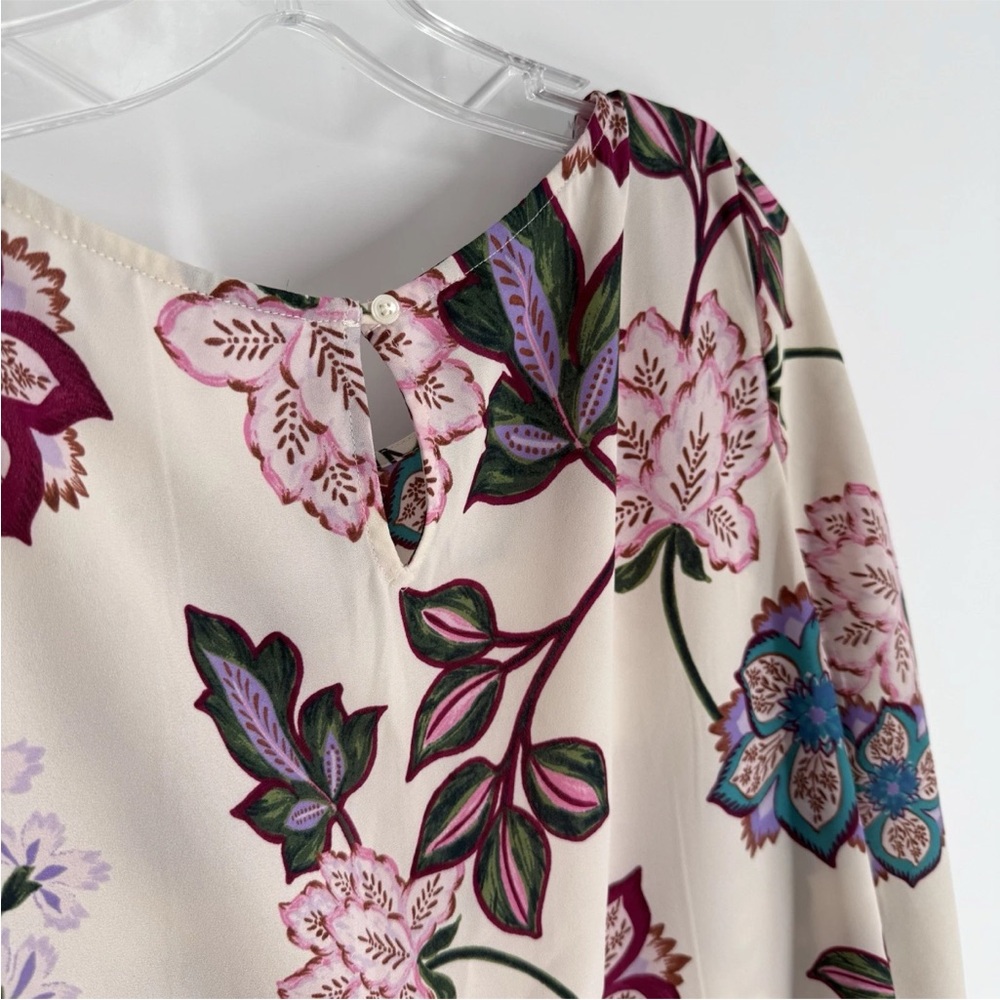 Talbots Blouse Womens Size Medium Ivory Bold Floral 3/4 Sleeve Flowy Crepe - Picture 6 of 9
